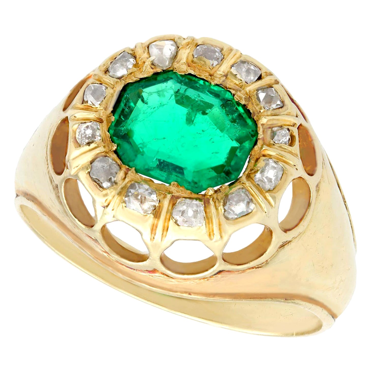 1.22 Carat Emerald Diamond Yellow Gold Cocktail Ring For Sale