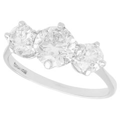 Anello trilogy di platino e diamanti da 2 carati