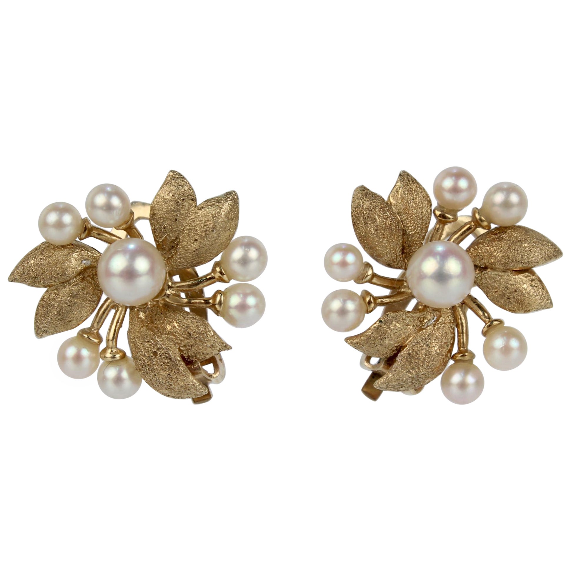 Mid-Century Modern Textured 14 Karat Gold & Pearl Floral Clip On Earrings For Sale
