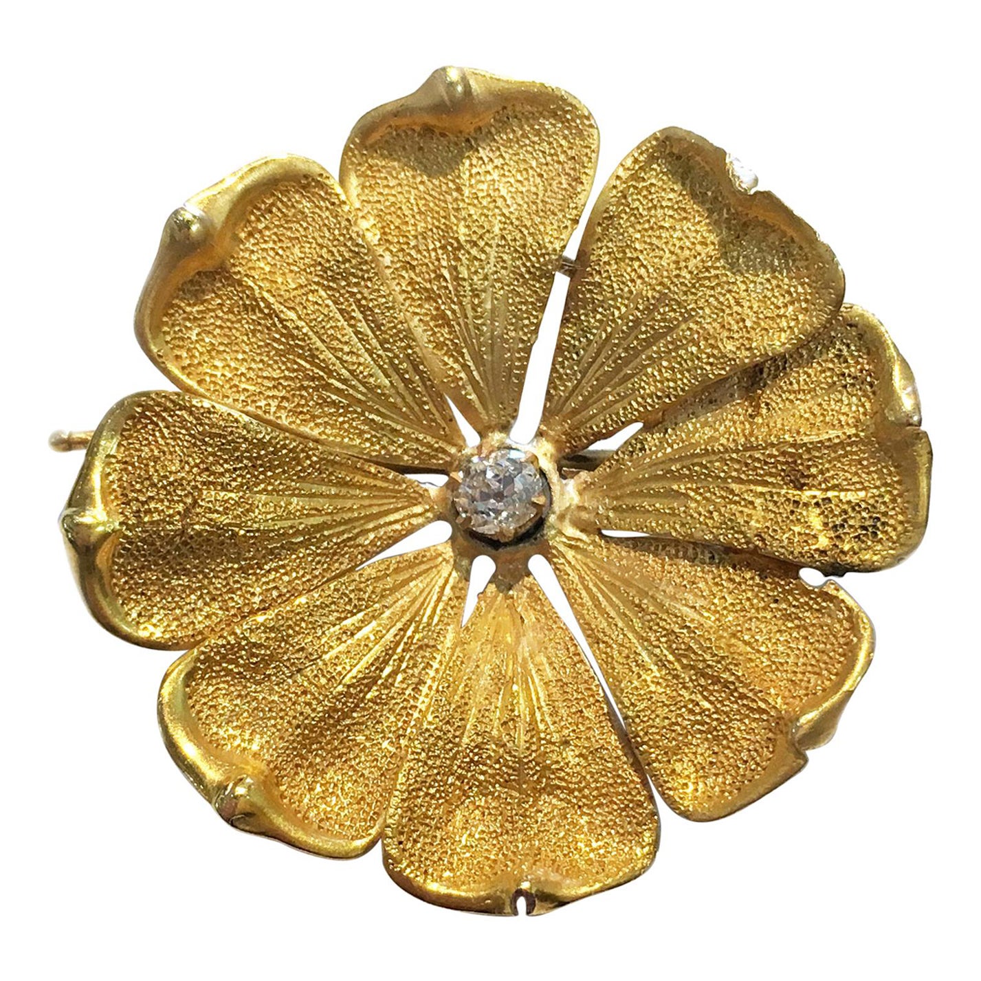 18 Karat Flower Diamond Brooch Pin For Sale
