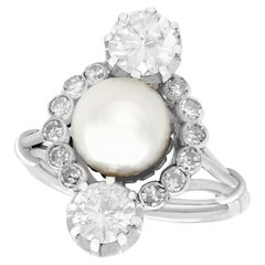 Antiker 1,59 Karat Diamant- und Perlen-Cocktailring aus 18 Karat Weißgold