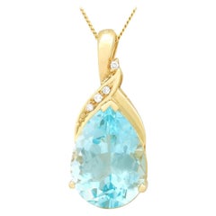 Retro 11.98 Carat Topaz and Diamond Yellow Gold Pendant