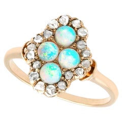 Gelbgold-Cocktailring aus edwardianischem Quatrefoil mit weißem Opal und Diamant