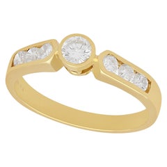 Anello di fidanzamento europeo vintage con diamante e oro giallo