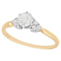 Anello di fidanzamento solitario in oro giallo e diamanti degli anni '1990