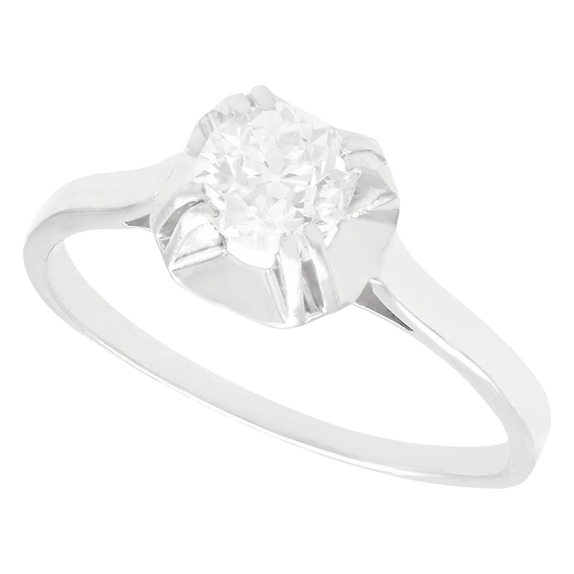 Antiguo Anillo de Compromiso Solitario de Diamantes y Oro Blanco con engaste de Platino de los años 20
