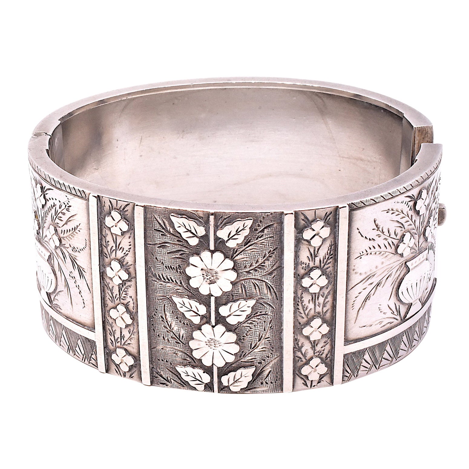 Antique Silver Two Color Gold Floral Motif Bangle Bracelet For Sale at