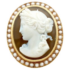 Antique French Agate and Seed Pearl Yellow Gold Cameo Brooch