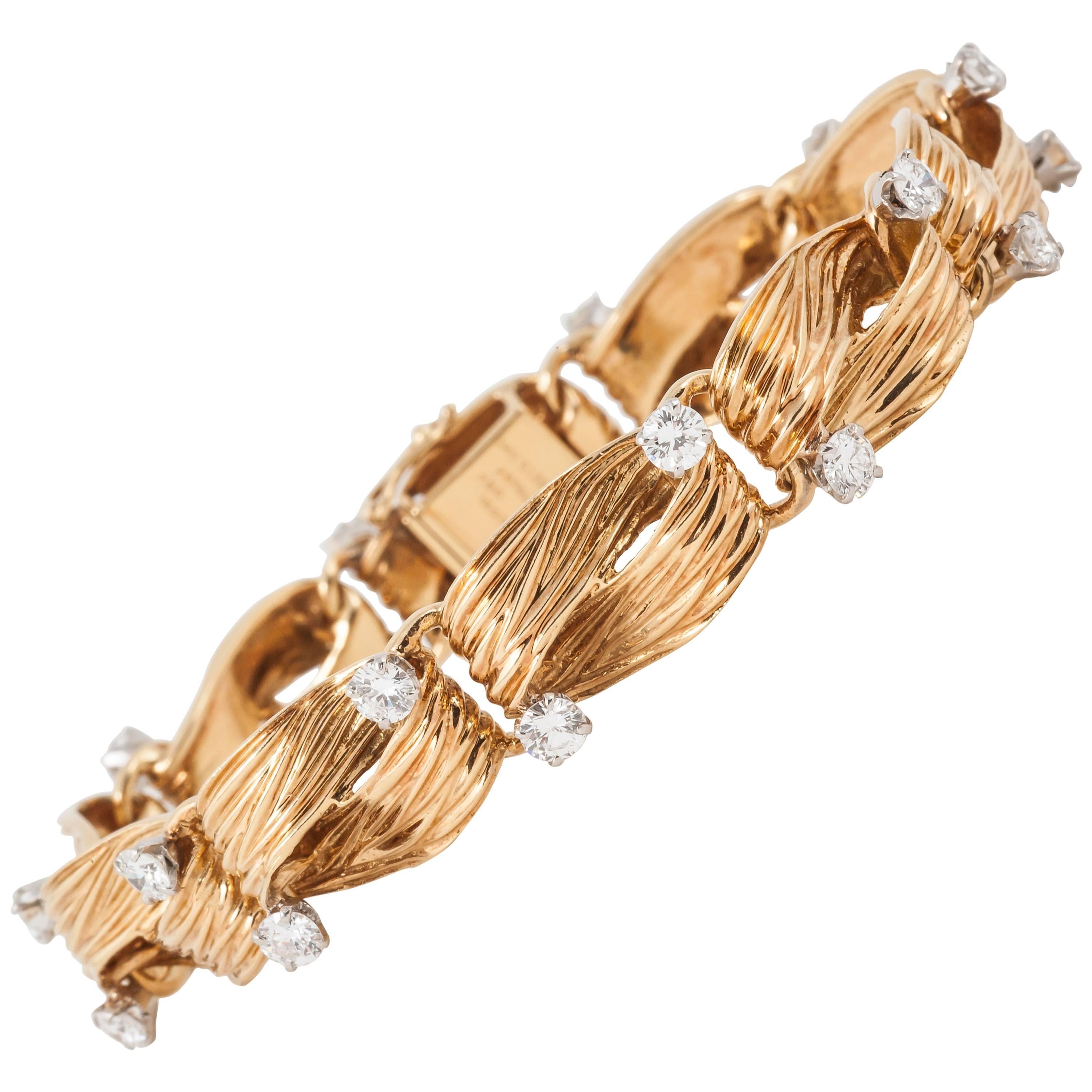 Van Cleef & Arpels Diamond gold Link bracelet For Sale