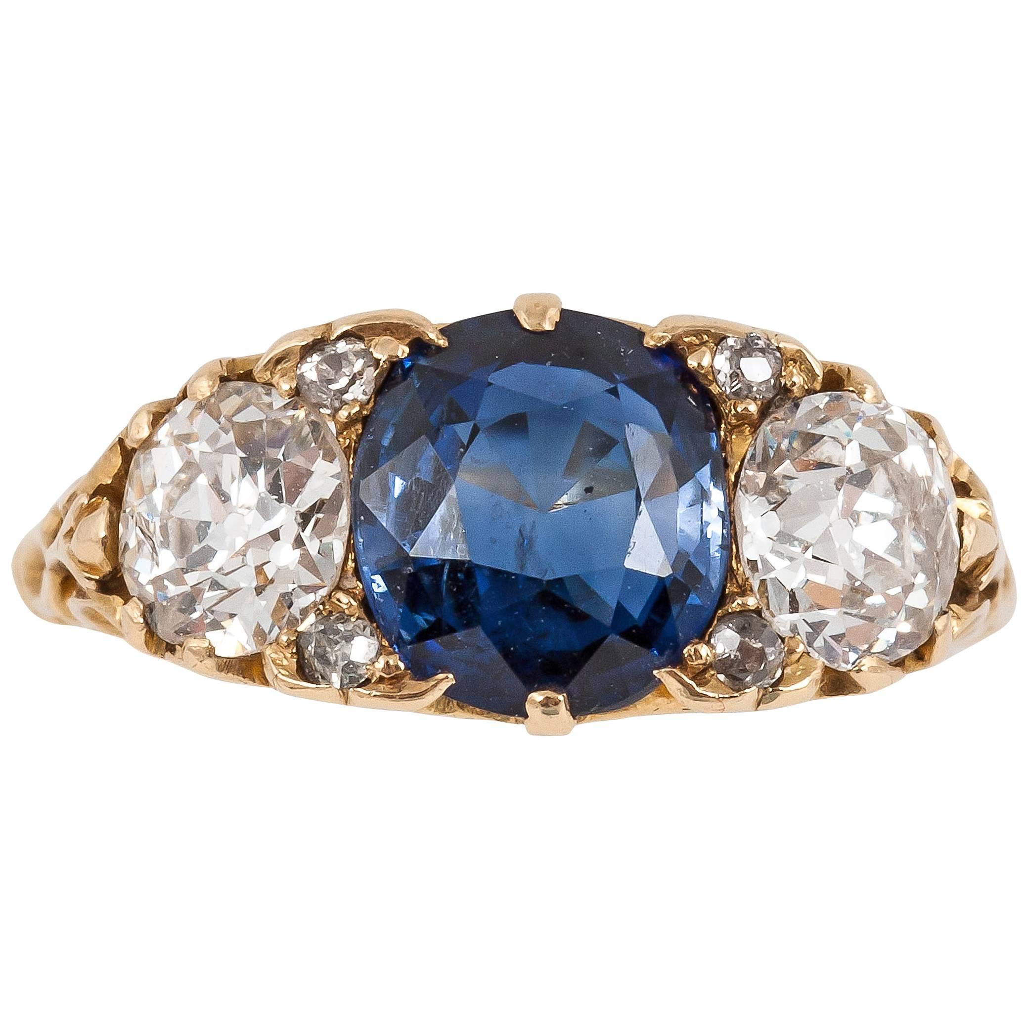 Victorian Sapphire Diamond Gold carved Three stone ring For Sale