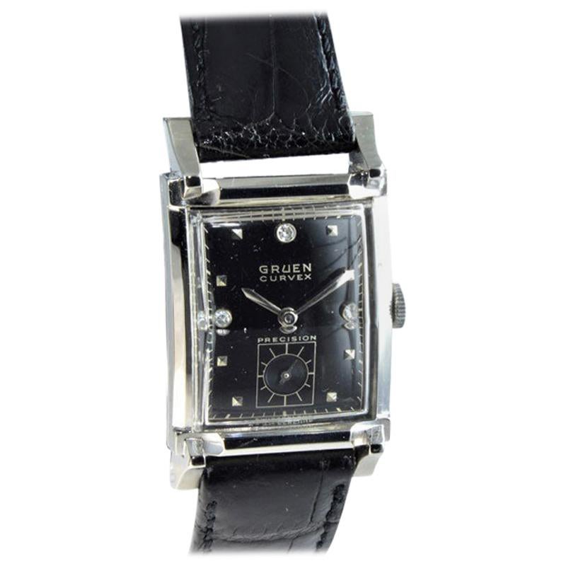 Gruen 14 Karat White Gold Art Deco Styled Curvex Tank Style Watch, circa 1940s For Sale