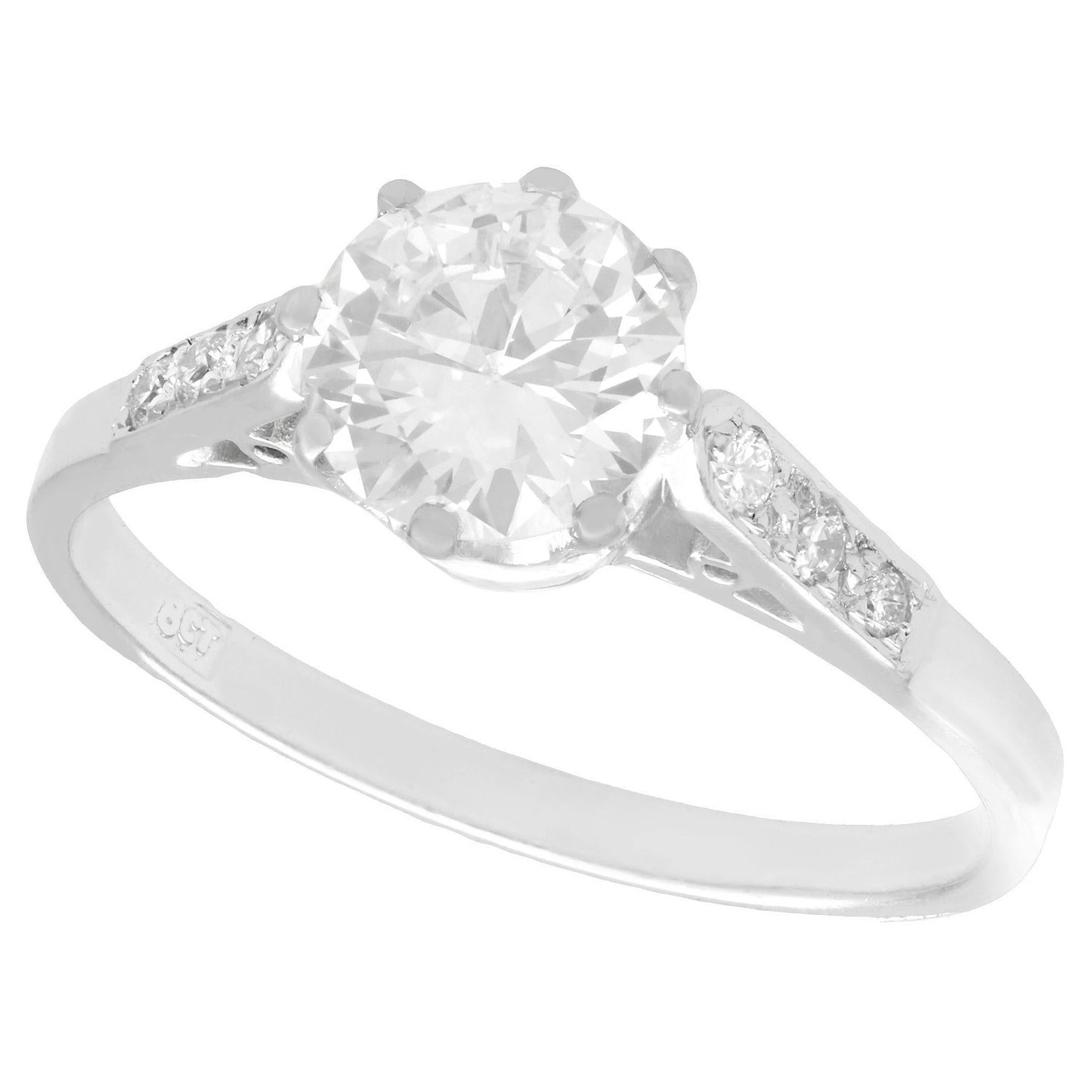 1920s Antique 1.12 Carat Diamond and White Gold Solitaire Engagement Ring For Sale