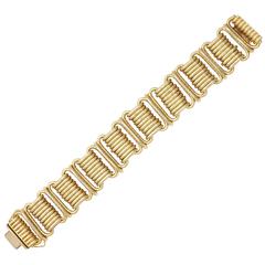 1950s Interlocking Flexible Gold Safety Pin and Paperclips Design Bracelet