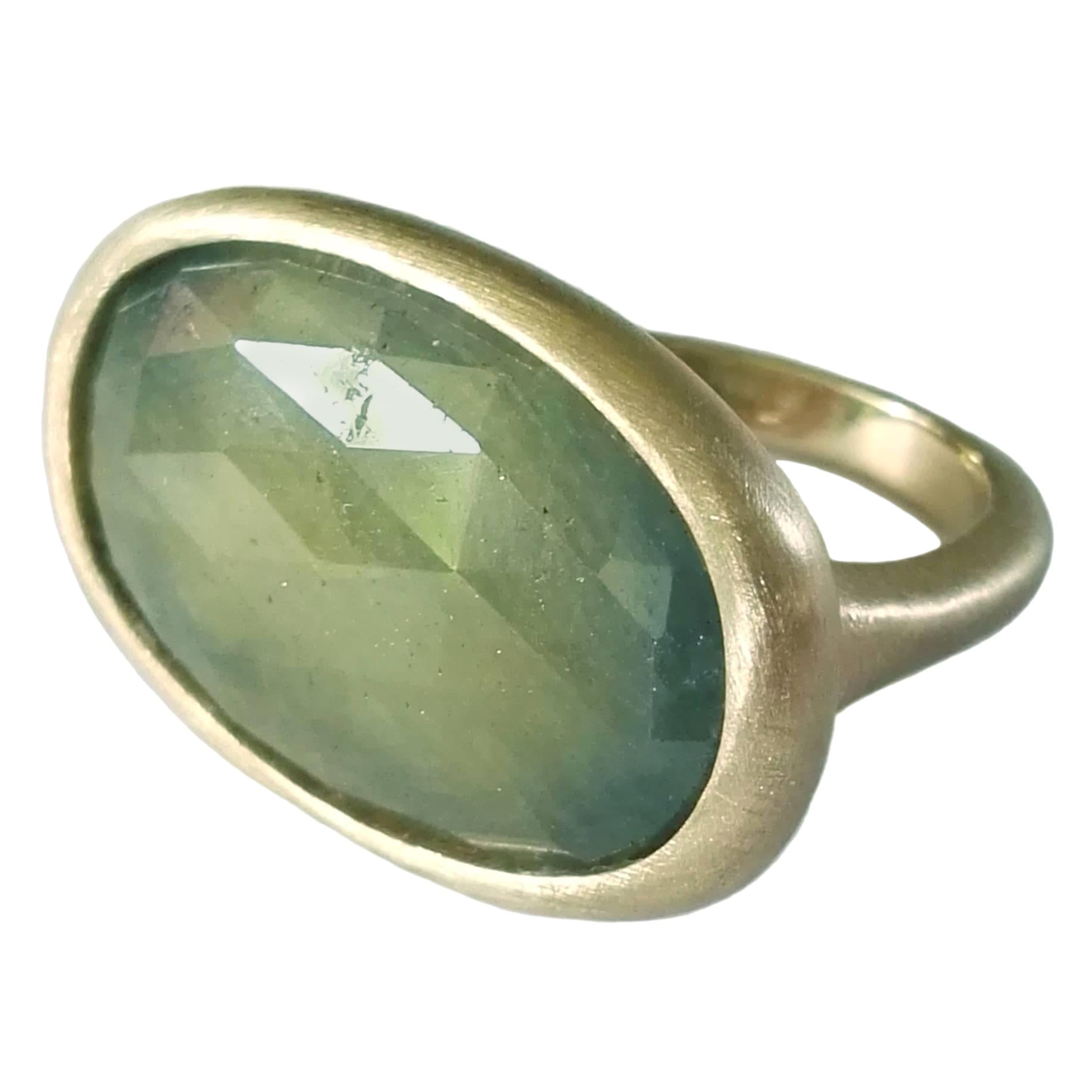 Dalben One of a Kind Green Faceted Sapphire Satin Gold Ring For Sale