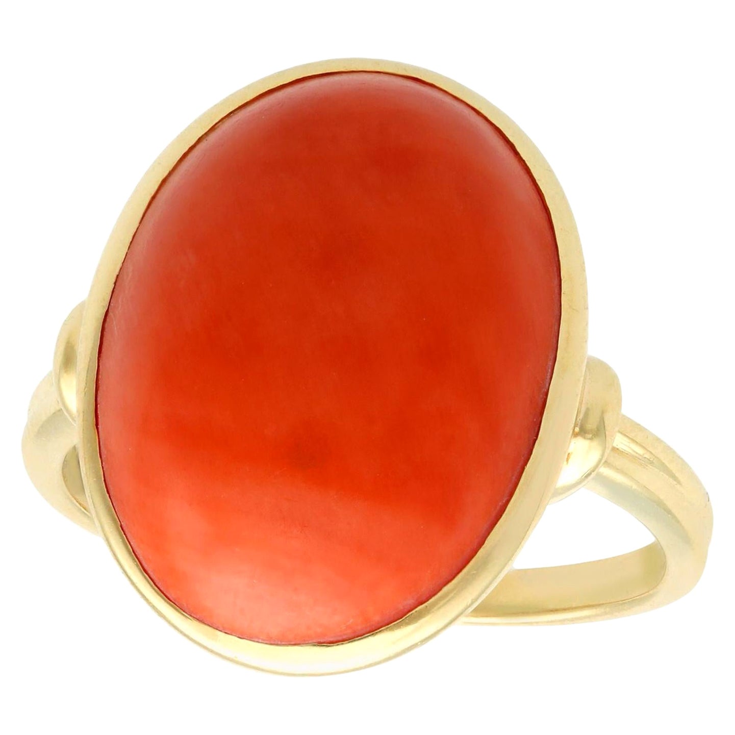 Vintage 13.20 Carat Cabochon Cut Coral and Yellow Gold Ring, Circa 1950 For Sale