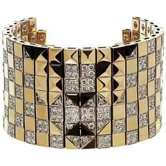 1990s Gianni Bulgari Enigma Black Spinel Diamond Gold Lion Bracelet