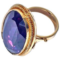 Gold colour change synthetic corundum Ring 