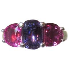 Fancy color sapphire Gold ring