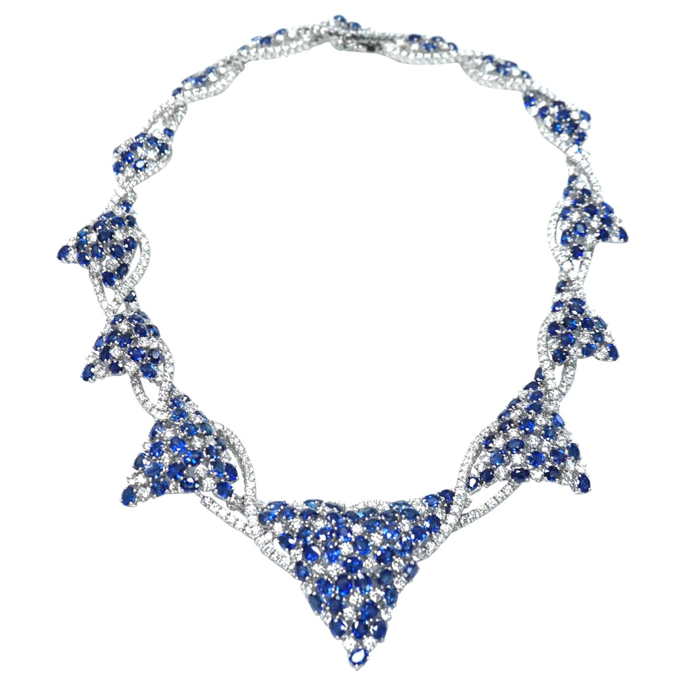 Yvel White Gold 28.48 Carat Diamond 69.65 Carat Blue Sapphire Necklace For Sale