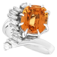 Bague cocktail vintage des années 1960 en or blanc avec diamants et grenat de 5,29 carats