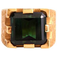 1960s Bold  Green Tourmaline Gold Ring
