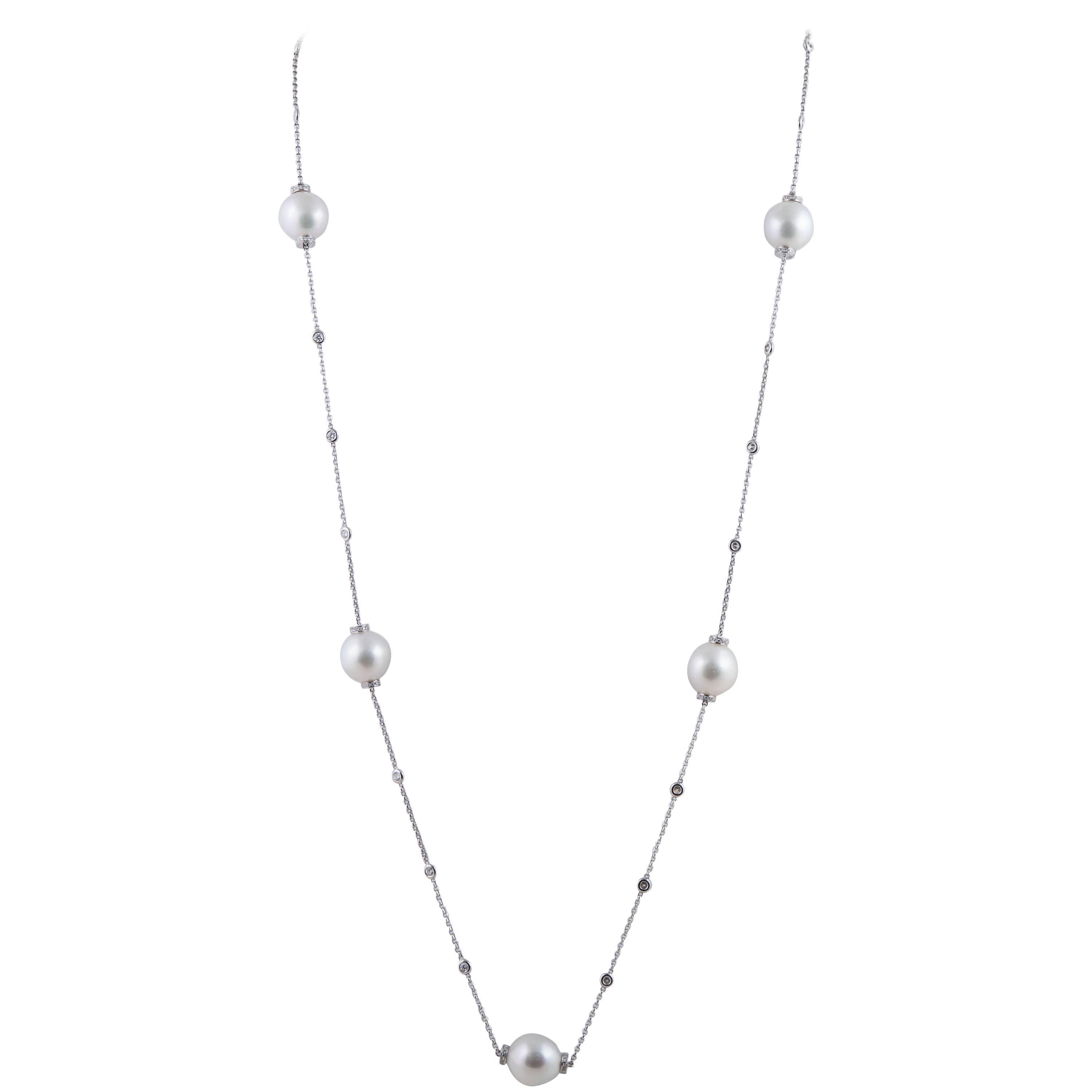 White South Sea Pearl and Diamond Nacklace For Sale