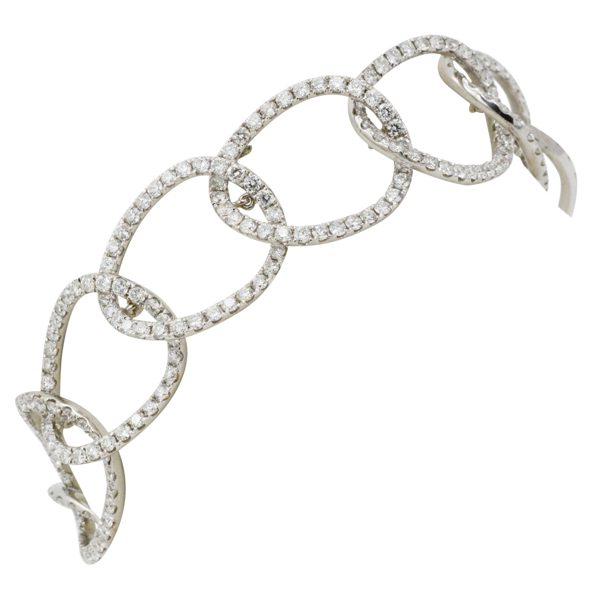 Large Gold Open Link Bracelet with Hammered Finish For Sale at 1stDibs