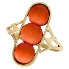 Vintage 1920s 3.60 Carat Coral and Yellow Gold Cocktail Ring