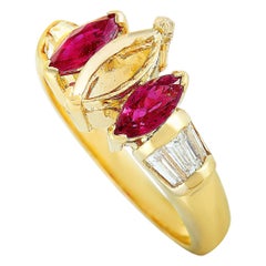 18 Karat Yellow Gold Baguette Diamonds and Ruby Mounting Ring