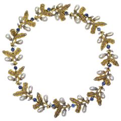Cazzaniga A Pear Sapphire and Gold Folate Design Necklace 