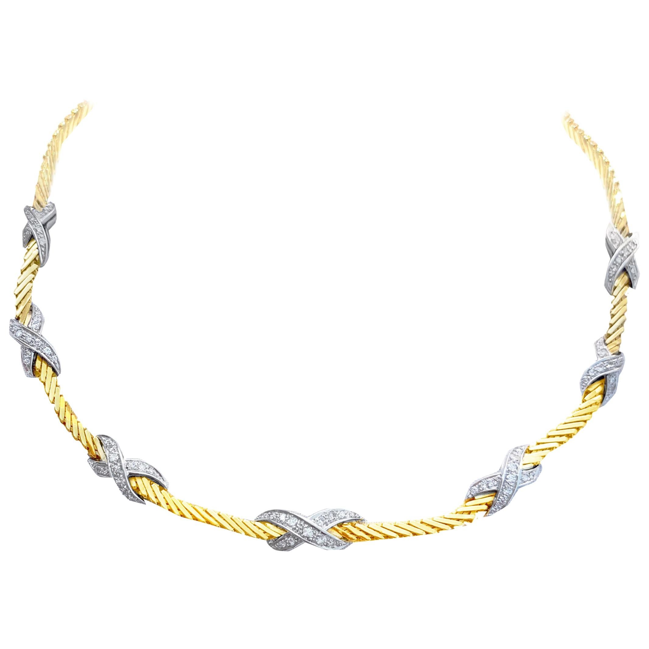 Vintage Necklace with Diamond Knots Mounted in 18 Karat Yellow Gold "Dolce vita" For Sale
