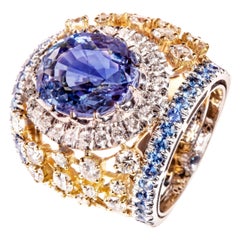Natural Sri Lanka Sapphire Surrounded by 2 Karat of White Diamonds Ring