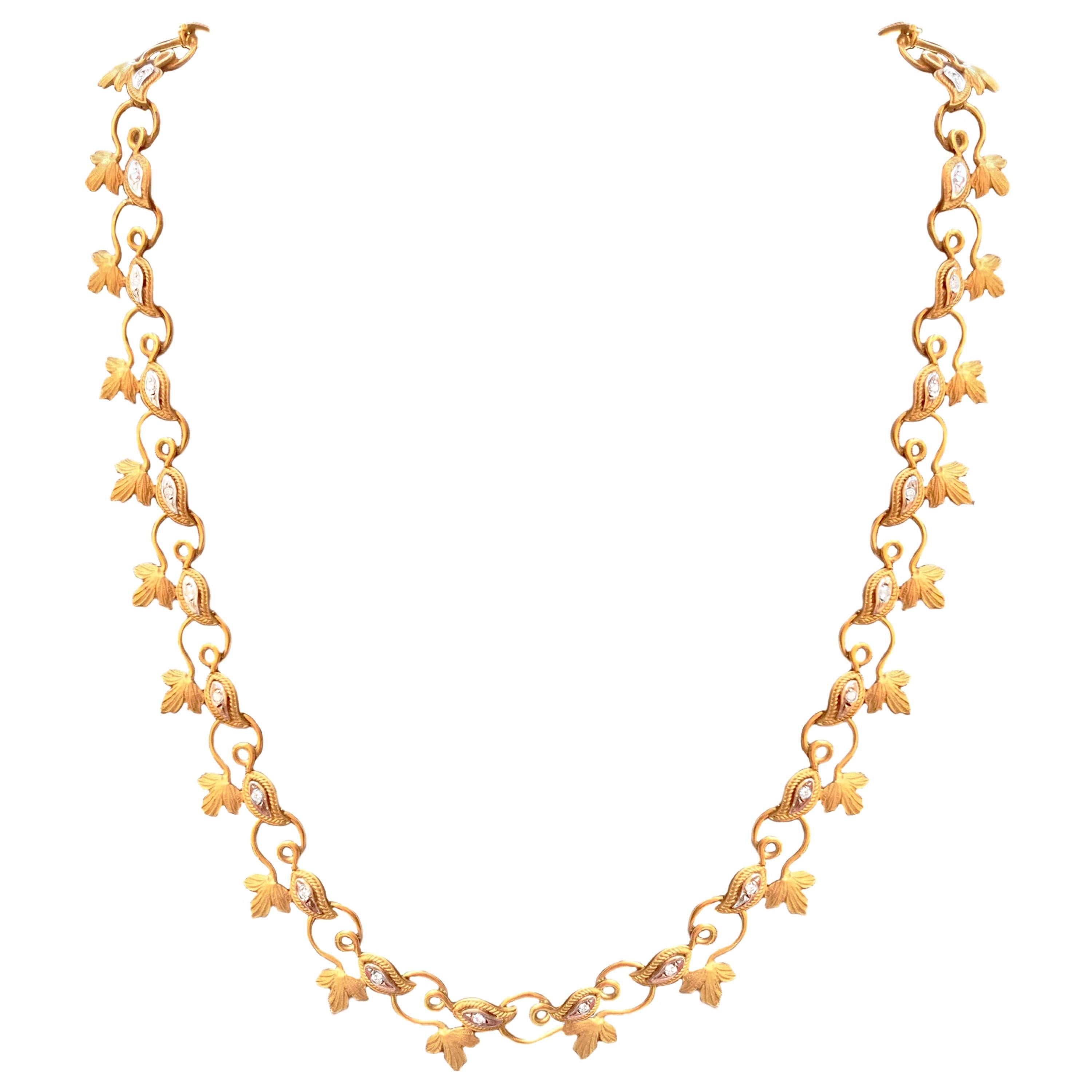 Handmade Vintage Italian Brilliant and 18 Karat Gold Leaf Motif Necklace For Sale