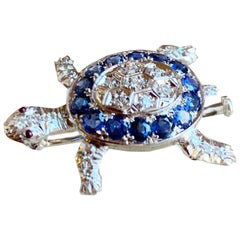 14 Natural Sapphires and Diamonds White Gold Turtle Brooch