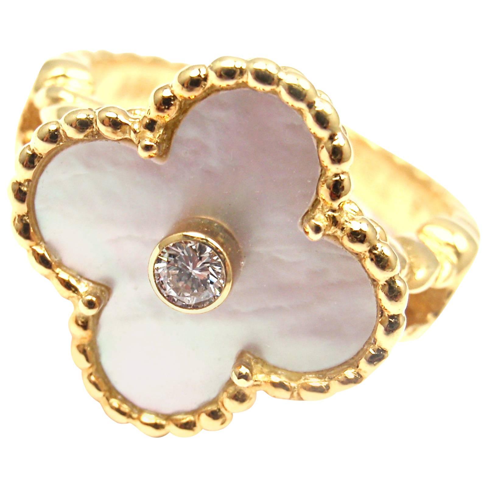 VAN CLEEF & ARPELS Vintage ALHAMBRA Diamond Mother Of Pearl Yellow Gold Ring