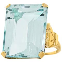 Tiffany & Co. Vintage 1940s 20 Carat Aquamarine gold cocktail Ring