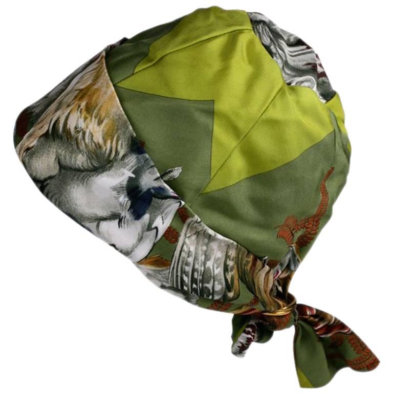 Hermes  Signature  Hunting Print Silk Twill Hat For Sale