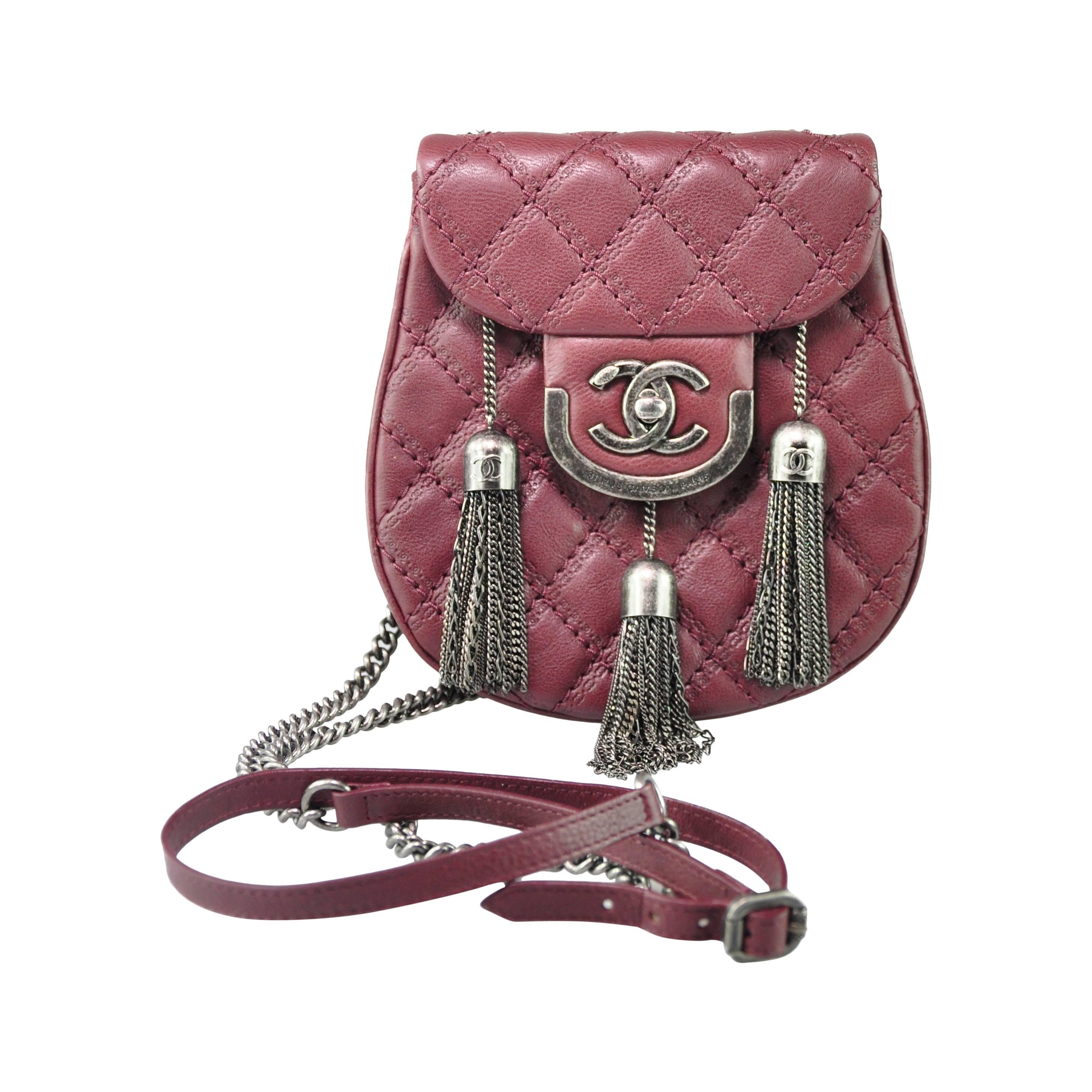 Chanel 2013 Paris-Edinburgh Burgunderfarbene Coco Sporran Umhängetasche