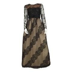Bill Blass 70s Black Lace & Ivory Silk Taffeta Gown size 4. 9