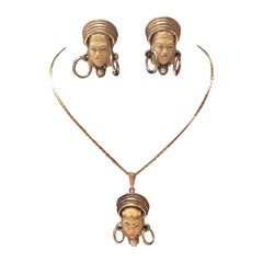 Vintage Selro Selini Asian Faced Gold Tone Necklace and Earrings