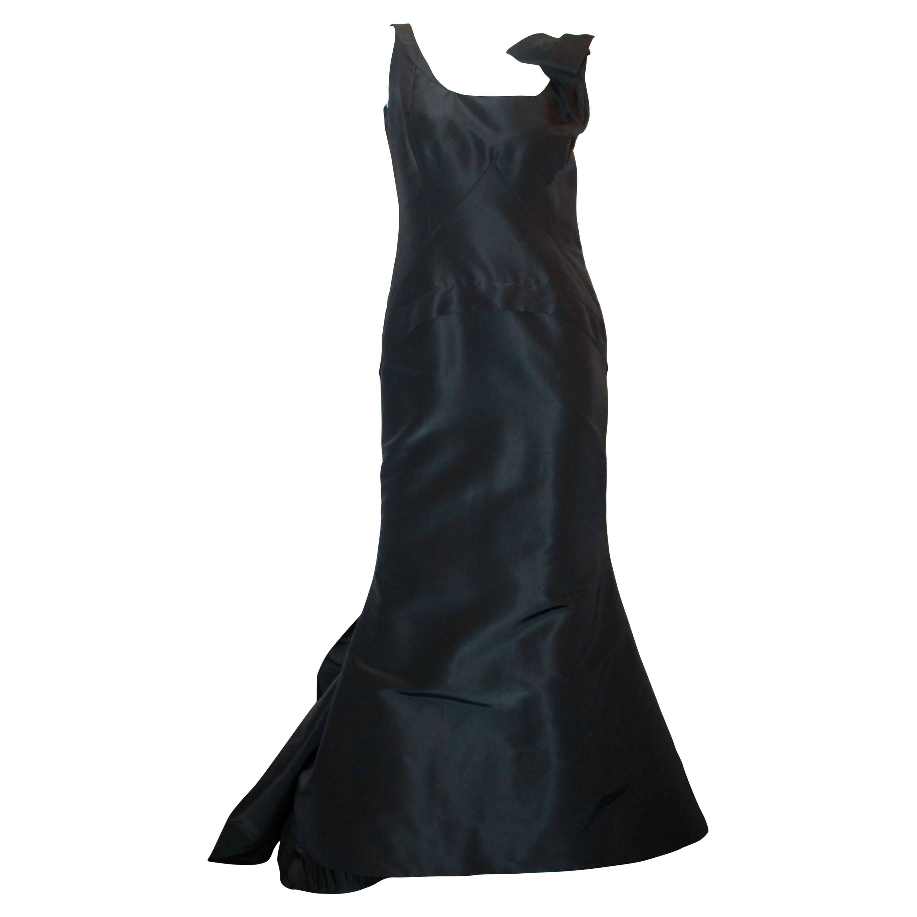 Oscar de la Renta Black Silk Taffeta Bustled Ball Gown 