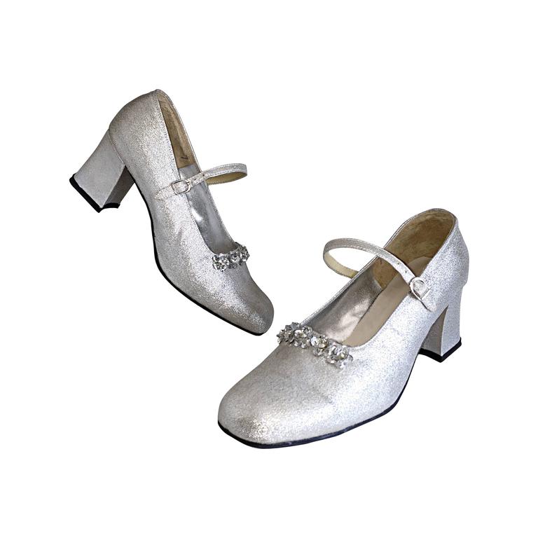 New 1960s 60s Vintage Silver Glitter Mod Babydoll Maryjane Heels Shoes