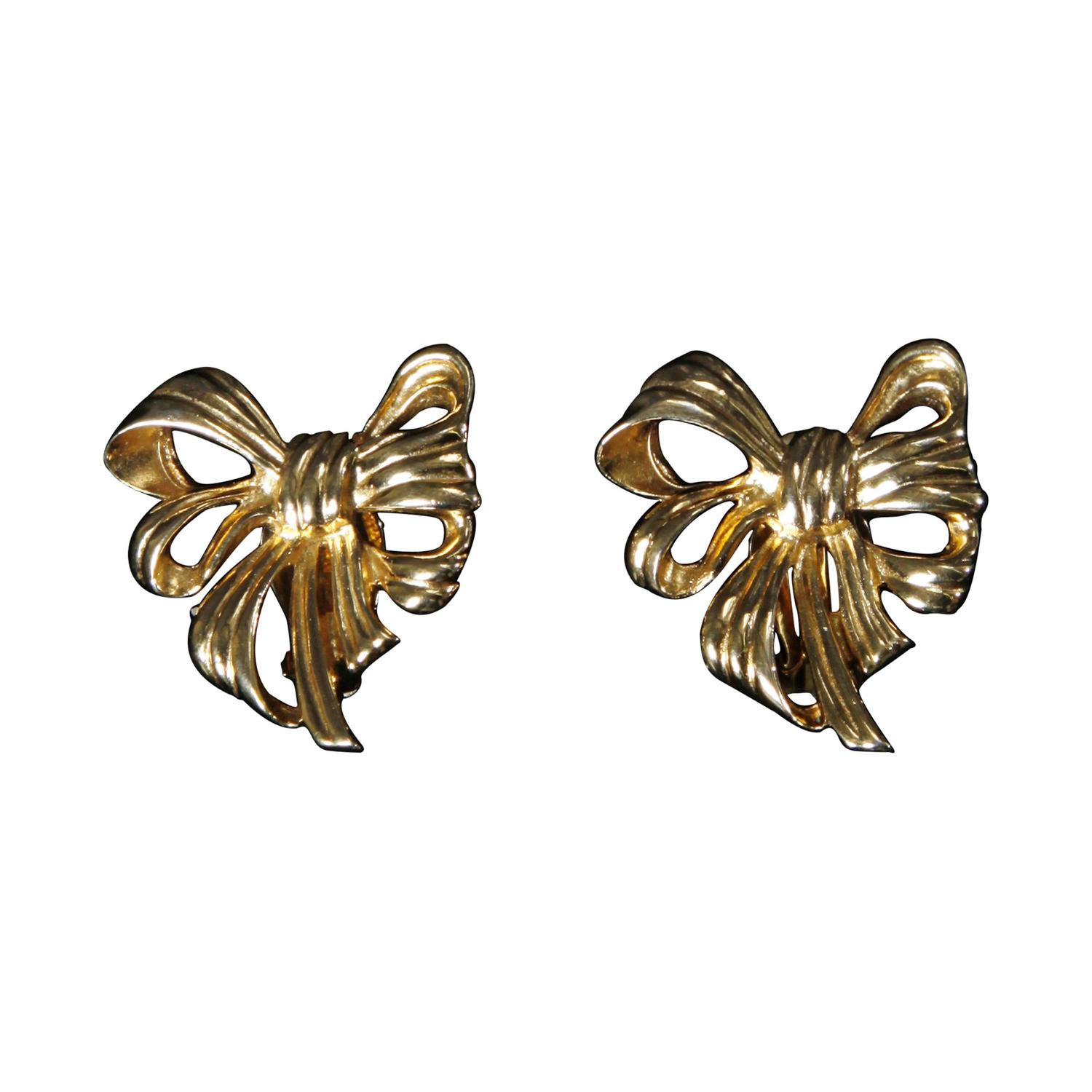 Signed Givenchy Vintage Gold Plated Bow Clip Back Earrings For Signed Givenchy Vintage Gold Plated Bow Clip Back Earrings For At 1stdibs