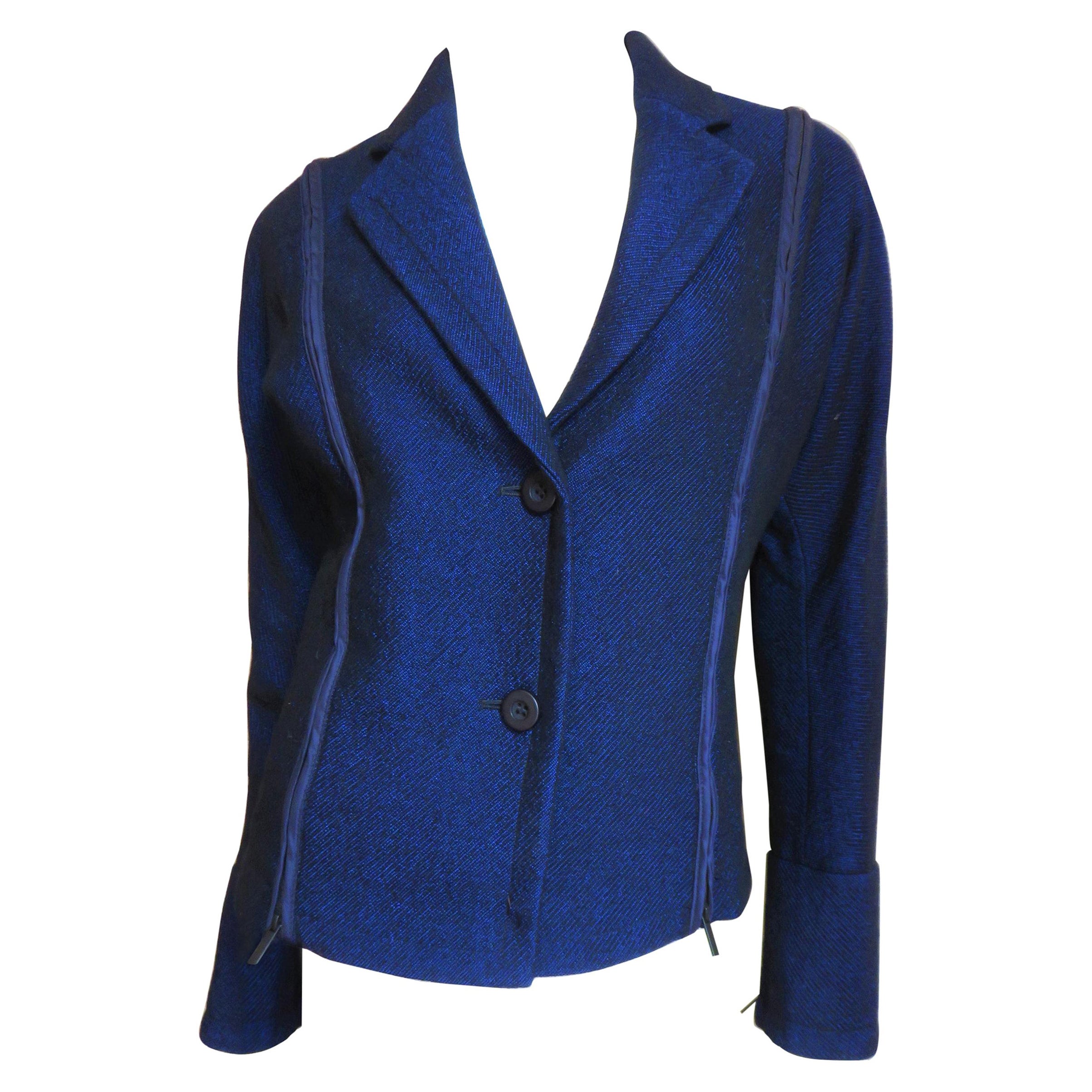 Issey Miyake Blaue Wolljacke mit Reißverschluss und Fallschirmverkleidungen im Angebot