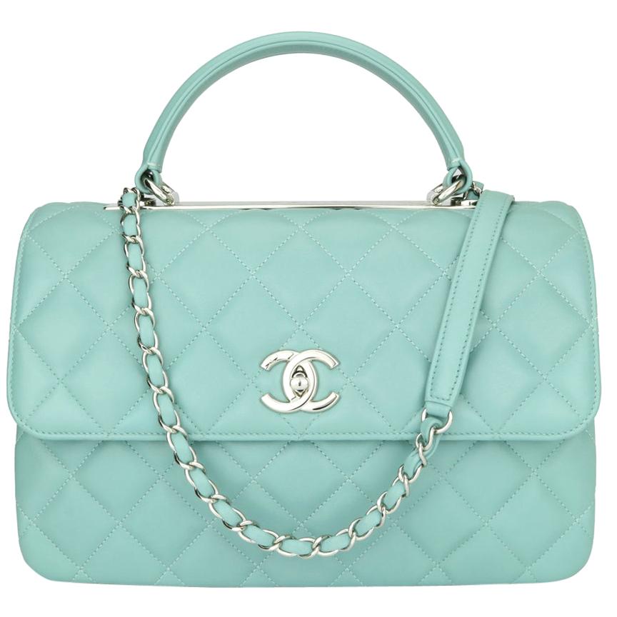 Trendy cc top handle leather handbag Chanel Green in Leather