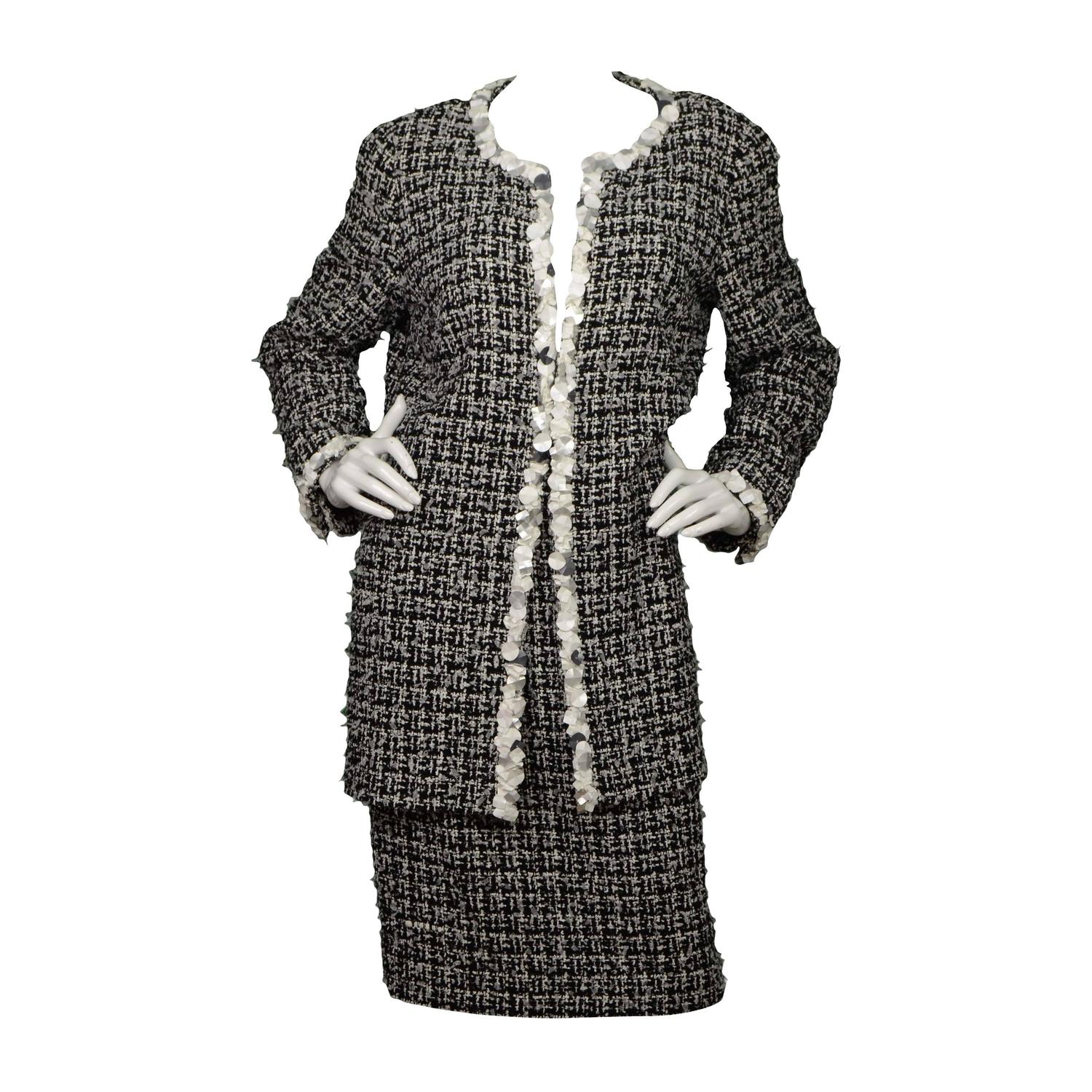 Chanel Black and White Tweed Skirt Suit sz 48 For Sale at 1stdibs