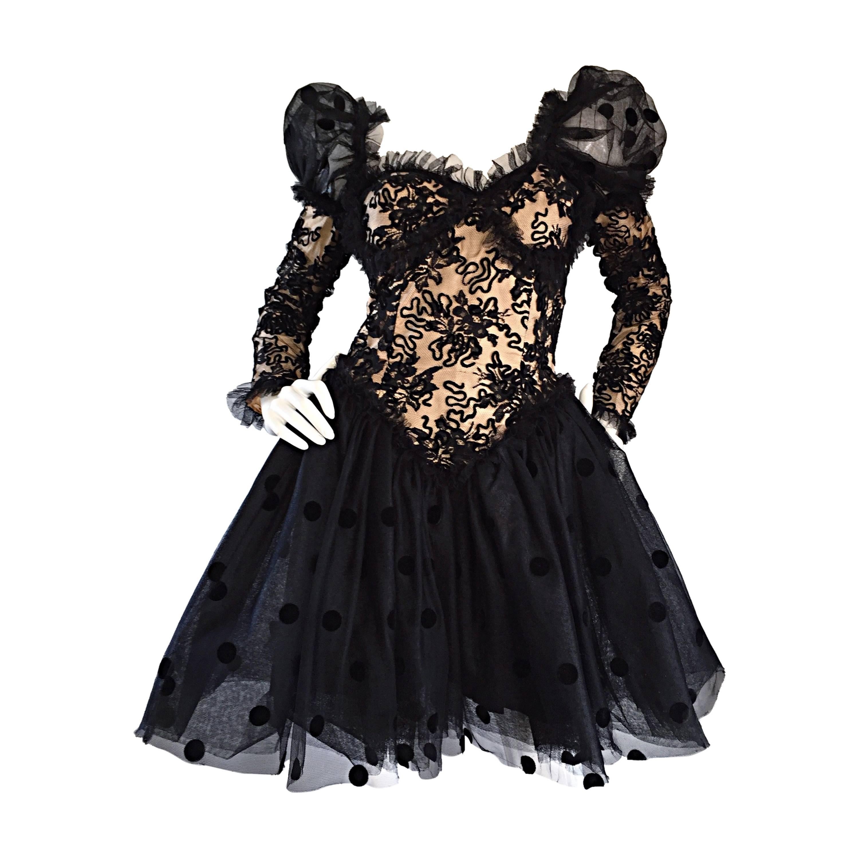 Precioso vestido puf de encaje francés vintage de los años 80 Isabelle Allard negro y desnudo en venta