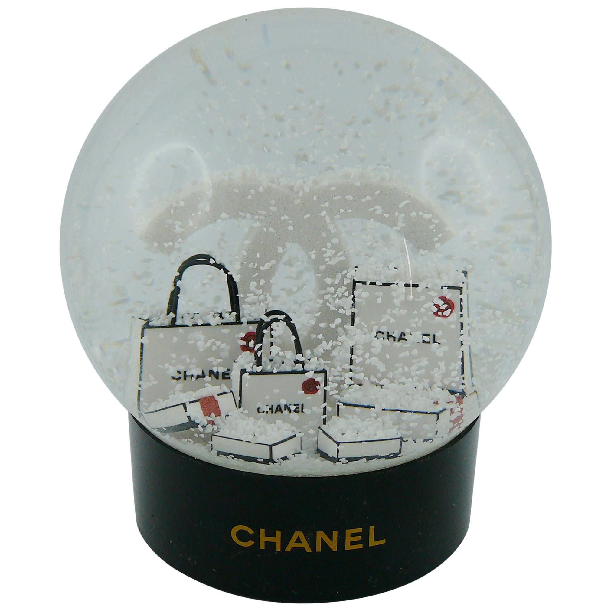 Chanel Snow Globe Parfum n°5 For Sale at 1stDibs