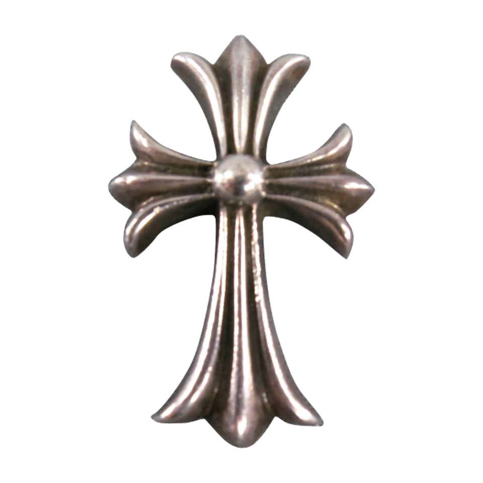CHROME HEARTS Sterling Silver Engraved Cross Pendant at 1stDibs