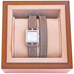 Hermes Etoupe Cape Cod PM Double Tour Uhr Klassisches Geschenk unter dem Einzelhandel